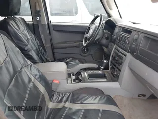 2006 Jeep Commander with VIN 1J8HG48K06C349008, listed as a IAAI auction lot 42084480 with 222,664 mi miles and . Bid and sale history available at DreamBid. Image 5.