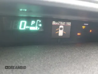 2012 Toyota Prius One z VIN JTDKDTB37C1028429, wystawiony jako Copart lot #61164185 z przebiegiem 200 241 mil mil oraz Szkoda całkowita • Salvage title. Historia ofert i sprzedaży dostępna na DreamBid. Obrazek 9.