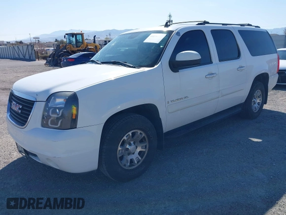 2007 GMC Yukon XL SLT with VIN 1GKFC16007R427817, listed as a IAAI auction lot 41836223 with 154,599 mi miles. Bid and sale history available at carsss.com. Image 2.