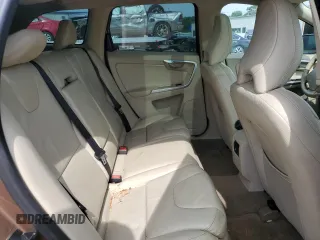 2010 Volvo XC60 3.2L z VIN YV4982DLXA2124621, wystawiony jako Copart lot #59910985 z przebiegiem 165 822 mil mil oraz Czysty tytuł • Clean title. Historia ofert i sprzedaży dostępna na DreamBid. Obrazek 11.