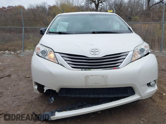 2016 Toyota Sienna Ltd with VIN 5TDDK3DC3GS129715, listed as a IAAI auction lot 40849430 with 138,724 mi miles. Bid and sale history available at carsss.com. Image 12.