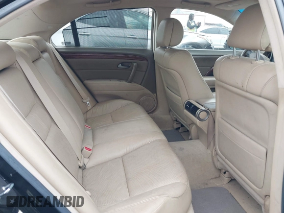 2006 Acura RL with VIN JH4KB16576C009814, listed as a IAAI auction lot 42120531 with 174,284 mi miles and . Bid and sale history available at DreamBid. Image 8.