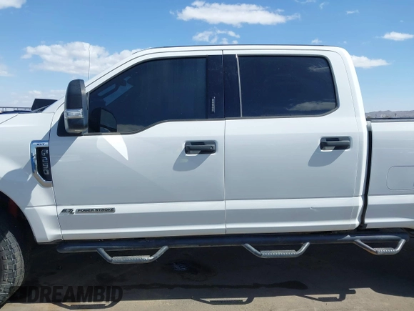 2017 Ford F-250 Lariat with VIN 1FT7W2BT8HEE20684, listed as a IAAI auction lot 41726253 with 90,898 mi miles and . Bid and sale history available at DreamBid. Image 14.