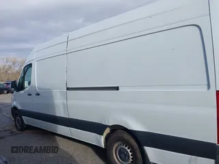 2019 Mercedes-Benz Sprinter Cargo z VIN WD4PF1CD5KT014453, wystawiony jako IAAI lot #41100495 z przebiegiem 195 185 mil mil oraz . Historia ofert i sprzedaży dostępna na DreamBid. Obrazek 14.