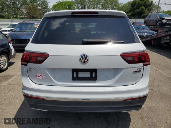2018 Volkswagen Tiguan SEL z VIN 3VV2B7AX7JM126444, wystawiony jako Copart lot #61574485 z przebiegiem 86 720 mil mil oraz Szkoda całkowita • Salvage title. Historia ofert i sprzedaży dostępna na DreamBid. Obrazek 6.