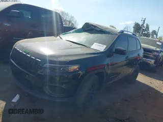 2020 Jeep Cherokee Latitude with VIN 1C4PJLCB2LD552784, listed as a IAAI auction lot 41908936 with 47,337 mi miles and . Bid and sale history available at DreamBid. Image 17.
