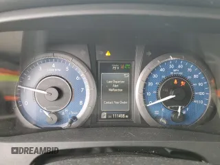 2018 Toyota Sienna XLE z VIN 5TDDZ3DC7JS193517, wystawiony jako Copart lot #53565945 z przebiegiem 111 498 mil mil oraz Szkoda całkowita • Salvage title. Historia ofert i sprzedaży dostępna na DreamBid. Obrazek 9.