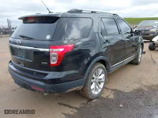 2014 Ford Explorer Limited with VIN 1FM5K8F8XEGB63289, listed as a IAAI auction lot 41848462 with 227,167 mi miles. Bid and sale history available at carsss.com. Image 4.