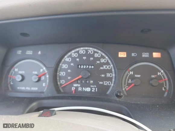 2005 Ford Crown Victoria LX with VIN 2FAFP74W55X130190, listed as a IAAI auction lot 41138306 with 122,738 mi miles. Bid and sale history available at carsss.com. Image 7.