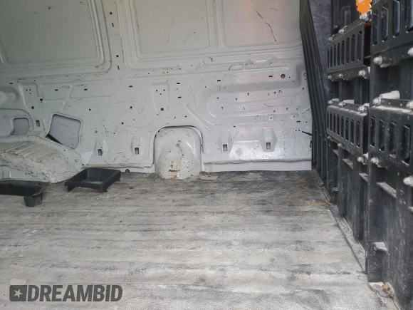 2007 Ford Econoline Cargo Recreational with VIN 1FTSS34L37DB29751, listed as a Copart auction lot 72596174 with 172,886 mi miles and Salvage Title. Bid and sale history available at carsss.com. Image 11.