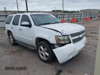 2007 Chevrolet Tahoe LT z VIN 1GNFC13027J391523, wystawiony jako IAAI lot #42026389 z przebiegiem 210 165 mil mil oraz . Historia ofert i sprzedaży dostępna na DreamBid. Obrazek 1.