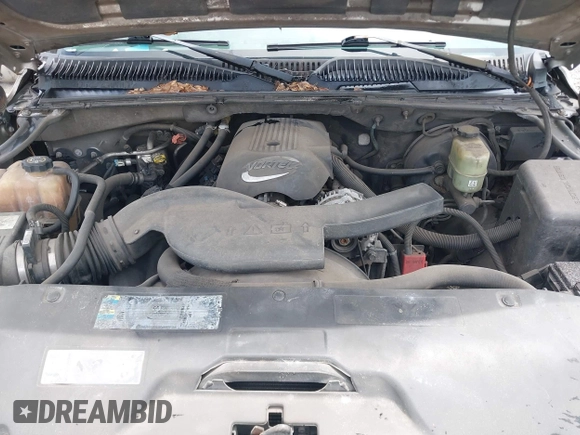 2002 Chevrolet Suburban LT with VIN 1GNEC16Z32J197548, listed as a IAAI auction lot 42258025 with 330,484 mi miles and . Bid and sale history available at DreamBid. Image 10.