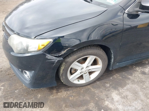 2012 Toyota Camry L with VIN 4T1BF1FK0CU135929, listed as a IAAI auction lot 42059366 with 172,236 mi miles. Bid and sale history available at carsss.com. Image 6.