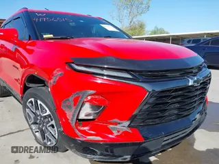 2023 Chevrolet Blazer RS z VIN 3GNKBERS5PS199772, wystawiony jako IAAI lot #41956515 z przebiegiem 42 291 mil mil oraz . Historia ofert i sprzedaży dostępna na DreamBid. Obrazek 6.