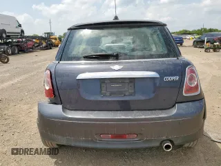 2012 MINI Hardtop z VIN WMWSU3C5XCT261707, wystawiony jako Copart lot #59939565 z przebiegiem 52 509 mil mil oraz Szkoda całkowita • Salvage title. Historia ofert i sprzedaży dostępna na DreamBid. Obrazek 6.