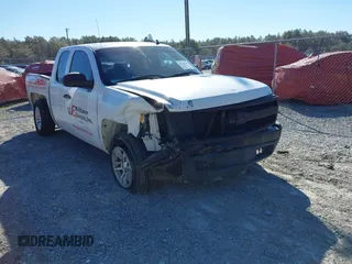 2007 Chevrolet Silverado 1500 LT w/1LT with VIN 1GCEC190X7Z542136, listed as a IAAI auction lot 41630099 with 143,230 mi miles. Bid and sale history available at carsss.com. Image 1.