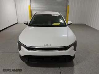 2025 Kia K4 LXS with VIN 3KPFT4DE7SE052959, listed as a Copart auction lot 86003514 with 803 mi miles and Clean Title. Bid and sale history available at carsss.com. Image 5.