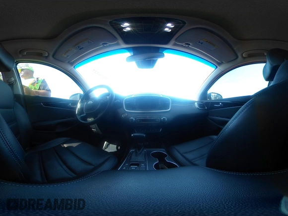 2020 Kia Sorento EX z VIN 5XYPHDA51LG706563, wystawiony jako IAAI lot #39526327 z przebiegiem 36 833 mil mil oraz . Historia ofert i sprzedaży dostępna na DreamBid. Obrazek 18.
