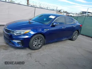 2020 Kia Optima LX с VIN 5XXGT4L3XLG386786, выставлен на аукционе IAAI как лот 42121288 с пробегом 109 213 миль миль и . История ставок и продаж доступна на DreamBid. Изображение 14.