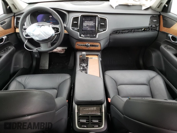 2024 Volvo XC90 Plus Bright Theme with VIN YV4L12PE8R1173048, listed as a Copart auction lot 83566354 with 13,738 mi miles and Salvage Title. Bid and sale history available at DreamBid. Image 8.