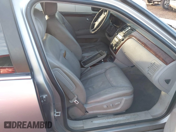2006 Cadillac DTS 1SC z VIN 1G6KD57Y26U104838, wystawiony jako IAAI lot #41280412 z przebiegiem 172 494 mil mil oraz . Historia ofert i sprzedaży dostępna na DreamBid. Obrazek 5.