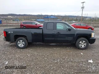 2011 Chevrolet Silverado 1500 LT with VIN 1GCRKSE07BZ441855, listed as a IAAI auction lot 41958383 with 222,990 mi miles and . Bid and sale history available at DreamBid. Image 13.