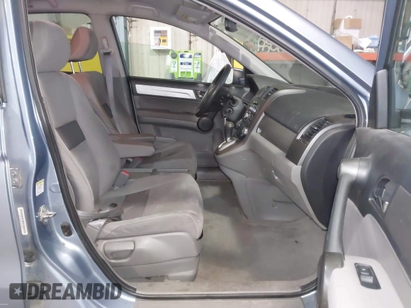 2011 Honda CR-V SE with VIN 5J6RE4H40BL071959, listed as a IAAI auction lot 41976383 with 180,883 mi miles. Bid and sale history available at carsss.com. Image 5.