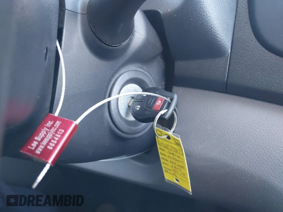 2016 Nissan NV200 S z VIN 3N6CM0KN2GK697987, wystawiony jako IAAI lot #41784747 z przebiegiem Nie podano mil oraz . Historia ofert i sprzedaży dostępna na DreamBid. Obrazek 11.