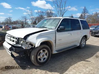 2000 Ford Explorer z VIN 1FMZU85P3YZA94717, wystawiony jako IAAI lot #42029041 z przebiegiem 218 304 mil mil oraz . Historia ofert i sprzedaży dostępna na DreamBid. Obrazek 17.