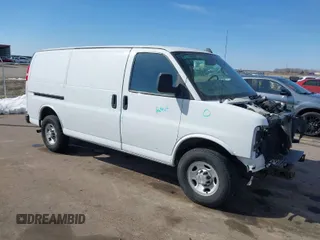 2020 Chevrolet Express Cargo Van with VIN 1GCWGAFP2L1274251, listed as a IAAI auction lot 41784672 with 77,356 mi miles. Bid and sale history available at carsss.com. Image 1.