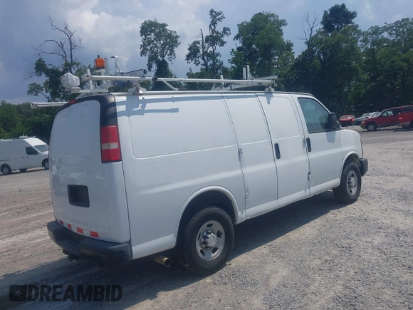 2015 Chevrolet Express Cargo with VIN 1GCWGFCF3F1160207, listed as a IAAI auction lot 42449151 with 171,155 mi miles and . Bid and sale history available at DreamBid. Image 4.