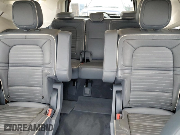2020 Lincoln Navigator Black Label z VIN 5LMJJ3TT2LEL23765, wystawiony jako Copart lot #79443264 z przebiegiem 59 429 mil mil oraz Szkoda całkowita • Salvage title. Historia ofert i sprzedaży dostępna na DreamBid. Obrazek 10.