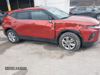 2021 Chevrolet Blazer LT с VIN 3GNKBHR4XMS567457, выставлен на аукционе IAAI как лот 41133024 с пробегом 48 422 миль миль и . История ставок и продаж доступна на DreamBid. Изображение 6.
