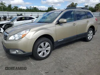 2010 Subaru Outback Premium z VIN 4S4BRBBC4A3330673, wystawiony jako Copart lot #56347805 z przebiegiem 99 726 mil mil oraz Szkoda całkowita • Salvage title. Historia ofert i sprzedaży dostępna na DreamBid. Obrazek 1.