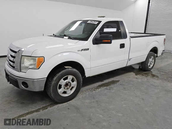 2011 Ford F-150 XL z VIN 1FTMF1CM7BKD43495, wystawiony jako Copart lot #55725435 z przebiegiem 228 298 mil mil oraz Czysty tytuł • Clean title. Historia ofert i sprzedaży dostępna na DreamBid. Obrazek 1.