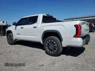 2022 Toyota Tundra Limited с VIN 5TFJA5DB4NX043068, выставлен на аукционе Copart как лот 49966605 с пробегом 32 628 миль миль и Списание • Salvage title. История ставок и продаж доступна на DreamBid. Изображение 2.
