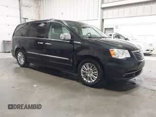 2014 Chrysler Town & Country Limited z VIN 2C4RC1GG0ER112673, wystawiony jako IAAI lot #42487731 z przebiegiem 107 207 mil mil oraz . Historia ofert i sprzedaży dostępna na DreamBid. Obrazek 1.