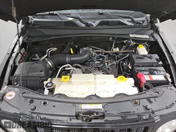 2011 Jeep Liberty Sport 70th Anniversary with VIN 1J4PN2GK5BW558133, listed as a Copart auction lot 52900925 with 119,803 mi miles and Clean Title. Bid and sale history available at DreamBid. Image 12.