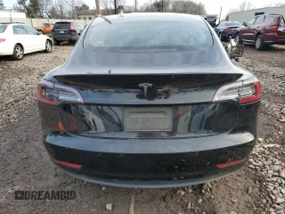 2022 Tesla Model 3 z VIN 5YJ3E1EA3NF288398, wystawiony jako Copart lot #46535375 z przebiegiem 89 968 mil mil oraz Szkoda całkowita • Salvage title. Historia ofert i sprzedaży dostępna na DreamBid. Obrazek 6.
