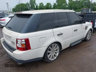 2008 Land Rover Range Rover Sport SC with VIN SALSH23418A150404, listed as a IAAI auction lot 42642914 with 190,007 mi miles and . Bid and sale history available at DreamBid. Image 4.