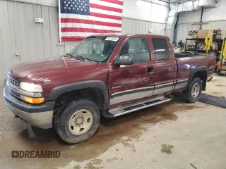 2002 Chevrolet Silverado 2500 LS z VIN 1GCGK29U02Z128649, wystawiony jako Copart lot #52133255 z przebiegiem 207 650 mil mil oraz Czysty tytuł • Clean title. Historia ofert i sprzedaży dostępna na DreamBid. Obrazek 1.