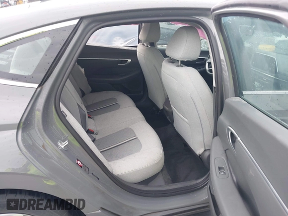 2020 Hyundai Sonata SEL z VIN 5NPEL4JA9LH035459, wystawiony jako IAAI lot #42200766 z przebiegiem 34 027 mil mil oraz . Historia ofert i sprzedaży dostępna na DreamBid. Obrazek 8.