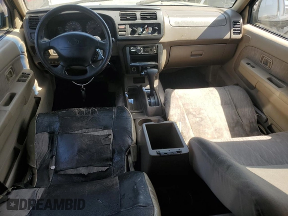 2000 Nissan Frontier XE with VIN 1N6ED27T0YC364061, listed as a Copart auction lot 61863515 with 226,867 mi miles and Clean title. Bid and sale history available at DreamBid. Image 8.