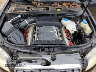 2005 Audi S4 z VIN WAUGL78E65A555368, wystawiony jako Copart lot #48460415 z przebiegiem 148 863 mil mil oraz Szkoda całkowita • Salvage title. Historia ofert i sprzedaży dostępna na DreamBid. Obrazek 11.