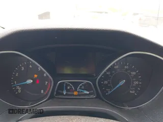 2016 Ford Focus SE с VIN 1FADP3F23GL244313, выставлен на аукционе IAAI как лот 42282622 с пробегом Не указан миль и . История ставок и продаж доступна на DreamBid. Изображение 7.