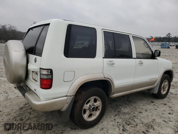 2001 Isuzu Trooper S z VIN JACDS58X317J10350, wystawiony jako Copart lot #86424714 z przebiegiem 186 279 mil mil oraz Czysty tytuł • Clean title. Historia ofert i sprzedaży dostępna na DreamBid. Obrazek 3.