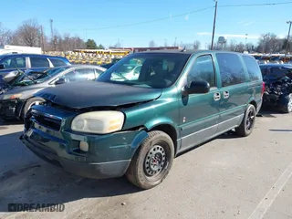 2005 Saturn Relay with VIN 5GZDV03L95D297650, listed as a IAAI auction lot 41690454 with NaN miles. Bid and sale history available at carsss.com. Image 17.