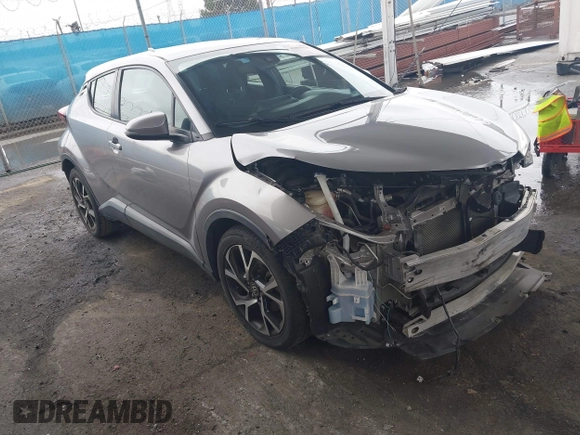 2018 Toyota C-HR XLE z VIN NMTKHMBX0JR007935, wystawiony jako IAAI lot #41805818 z przebiegiem 58 366 mil mil oraz . Historia ofert i sprzedaży dostępna na DreamBid. Obrazek 1.