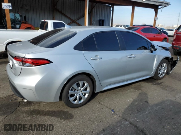 2025 Toyota Corolla LE z VIN 5YFB4MDE0SP240555, wystawiony jako Copart lot #48081975 z przebiegiem Nie podano mil oraz Szkoda całkowita • Salvage title. Historia ofert i sprzedaży dostępna na DreamBid. Obrazek 3.