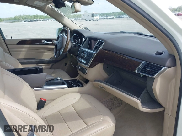 2015 Mercedes-Benz M 350 with VIN 4JGDA5JB8FA462476, listed as a IAAI auction lot 41901008 with 55,619 mi miles and . Bid and sale history available at DreamBid. Image 5.